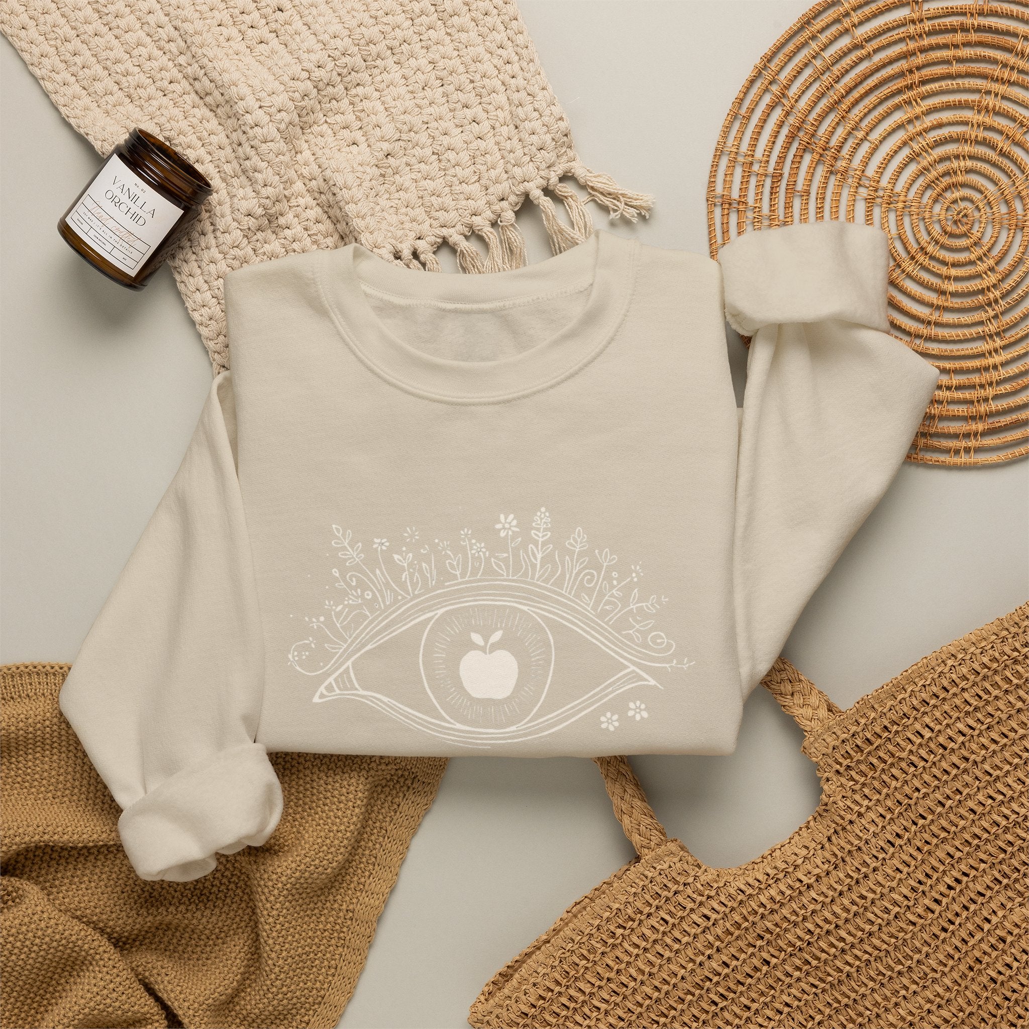 Proverbs 7:2 Apple of my eye: Heavy Blend™ Crewneck Sweatshirt